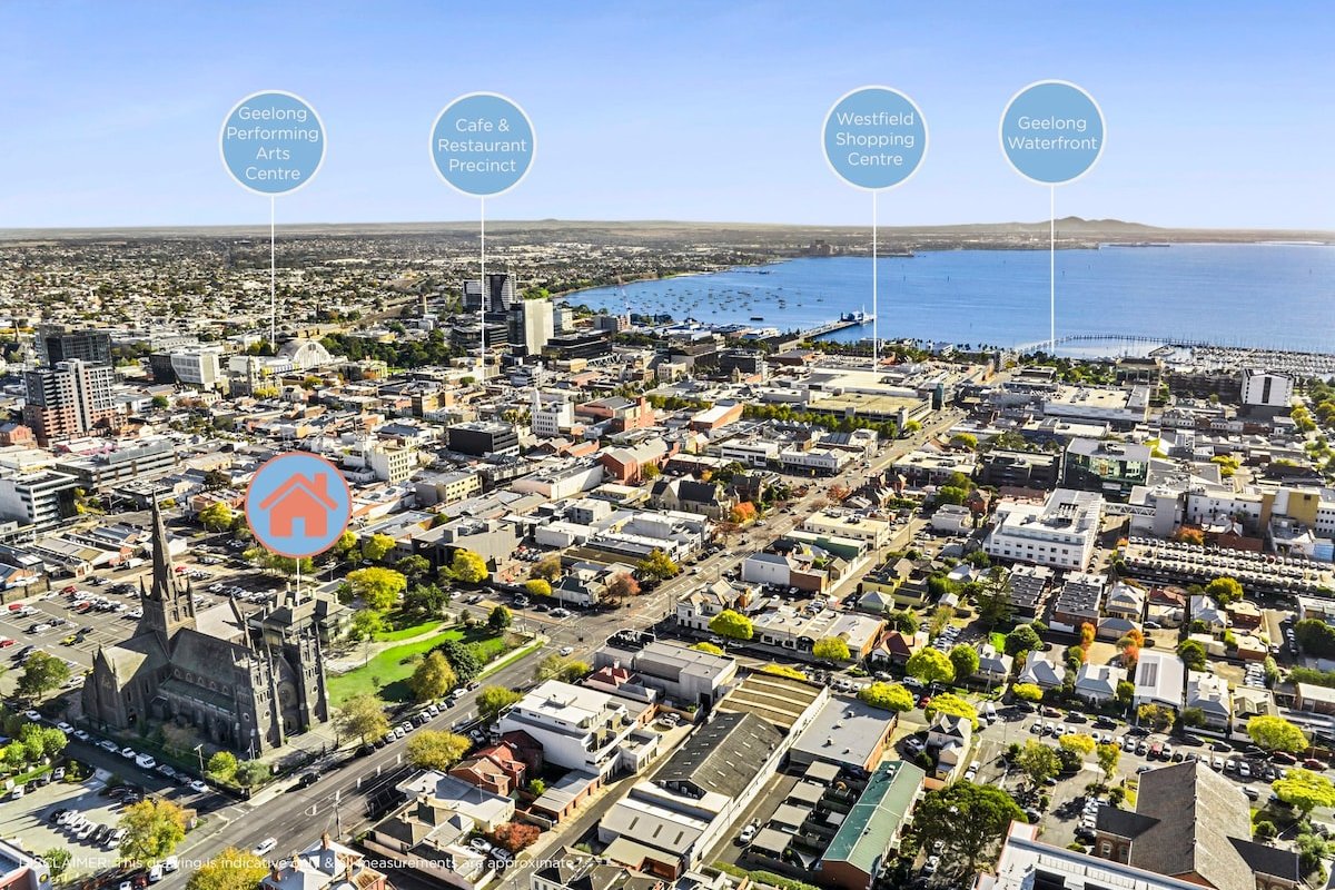 Myer’s Manor I Entire Mansion in Geelong CBD gallery image 5