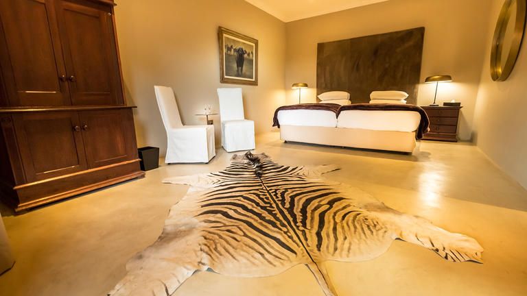 Bagatelle Boutique Farmhouse Farmhouse Luxury Room