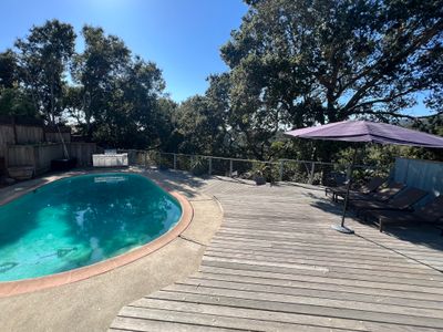 Oakland Hills home with Pool!