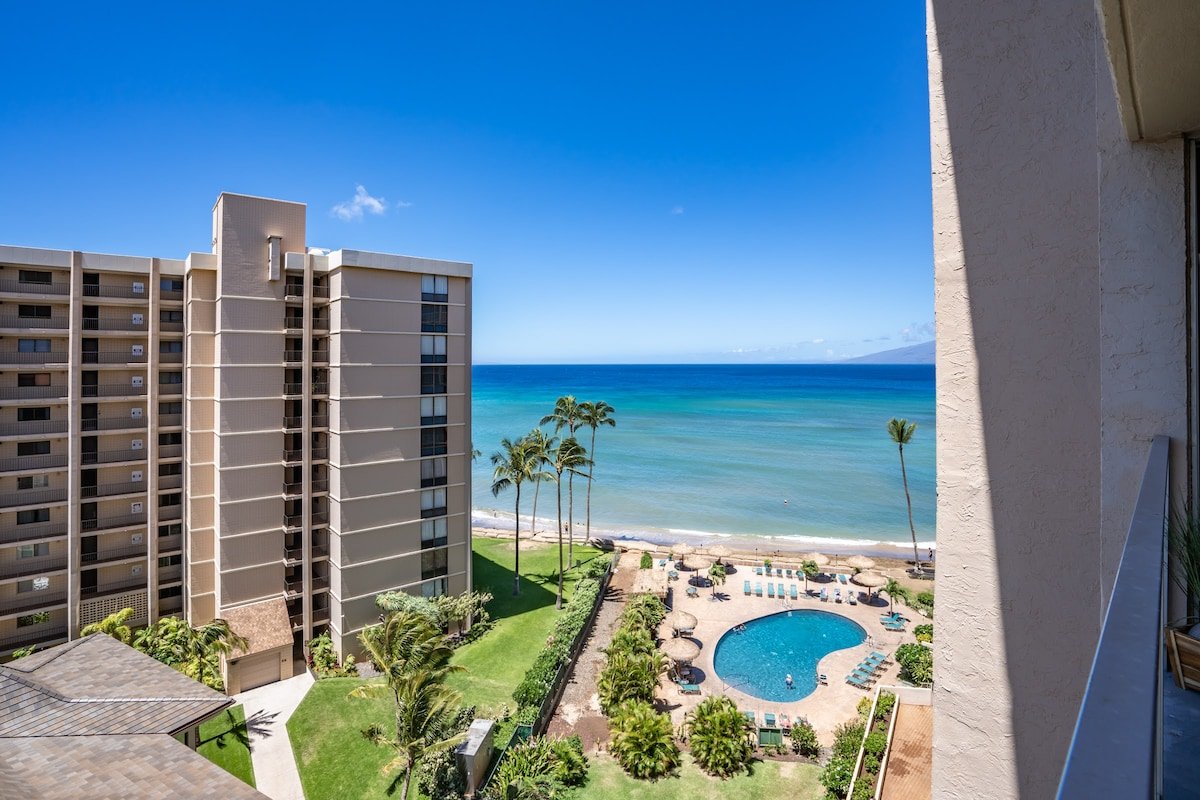 Spacious 4-BR Oceanfront 2Condos with Central AC gallery image 2
