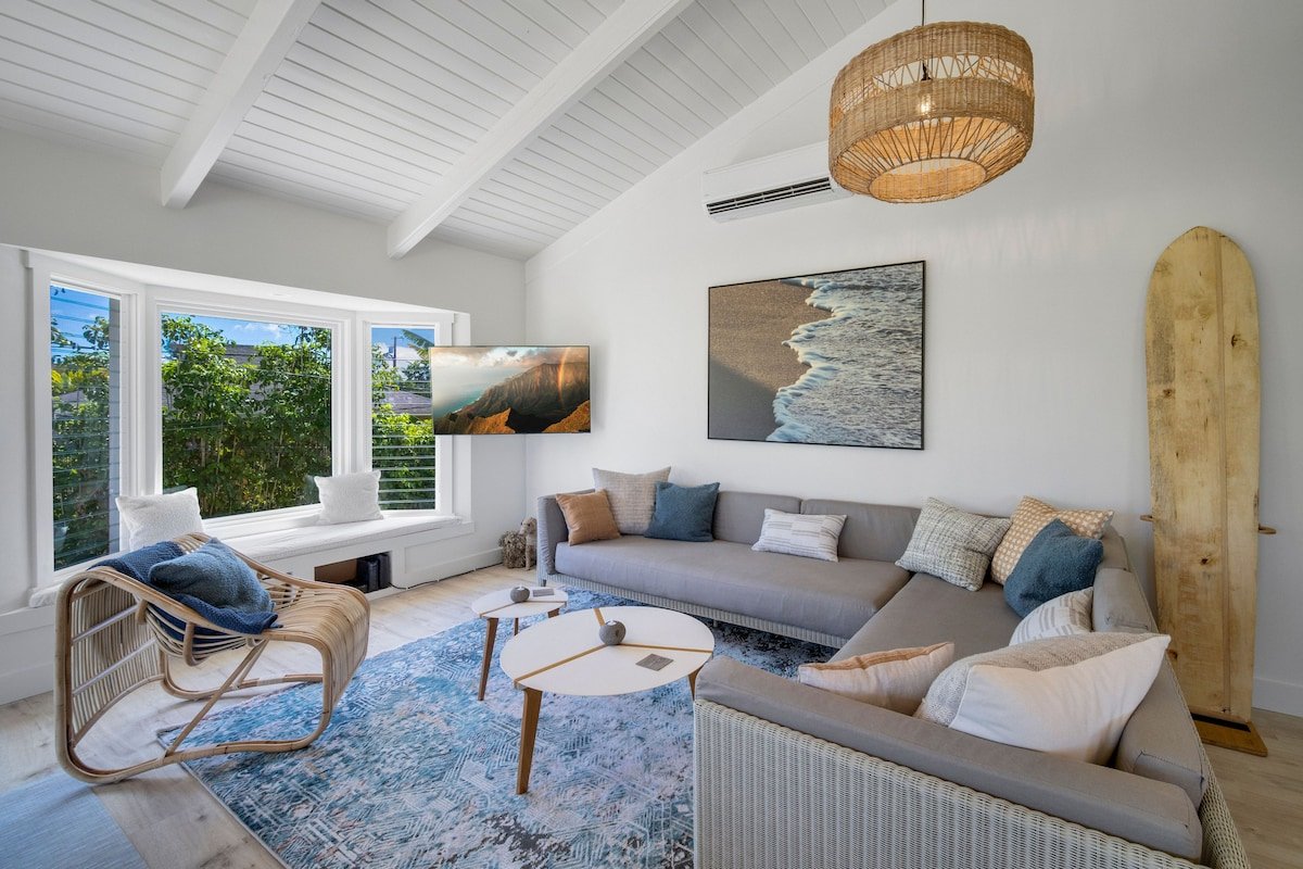 Remodeled! Modern 3BR in Hanalei- Hot tub, bikes & gallery image 3