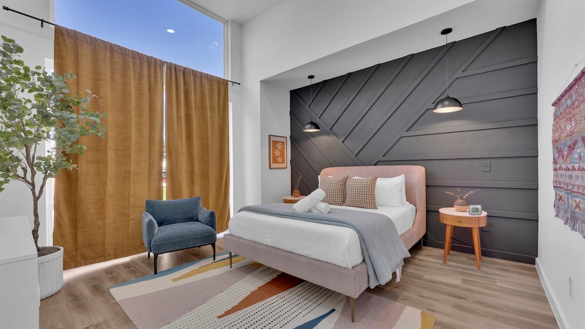 3BR HotTub, Games, Spa Energy gallery image 4