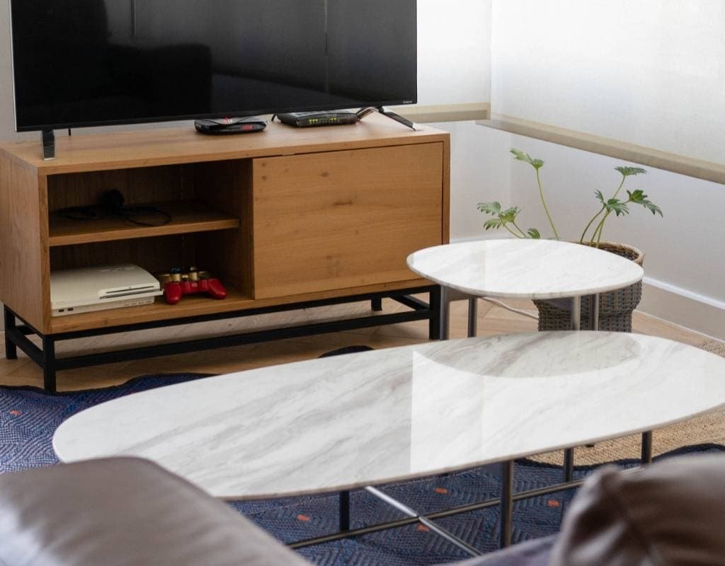 Designer HUGE 2 BR Duplex, Steps to BTS,EMQUARTIER gallery image 5