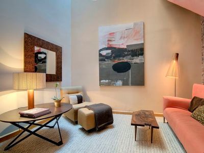 The Crosby Loft: Rare, elegant, spacious w sauna