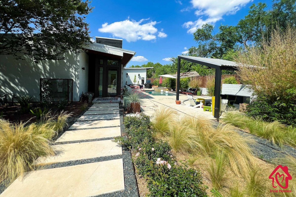 The Nest with Pool and Hot Tub – An Irvie Home gallery image 4