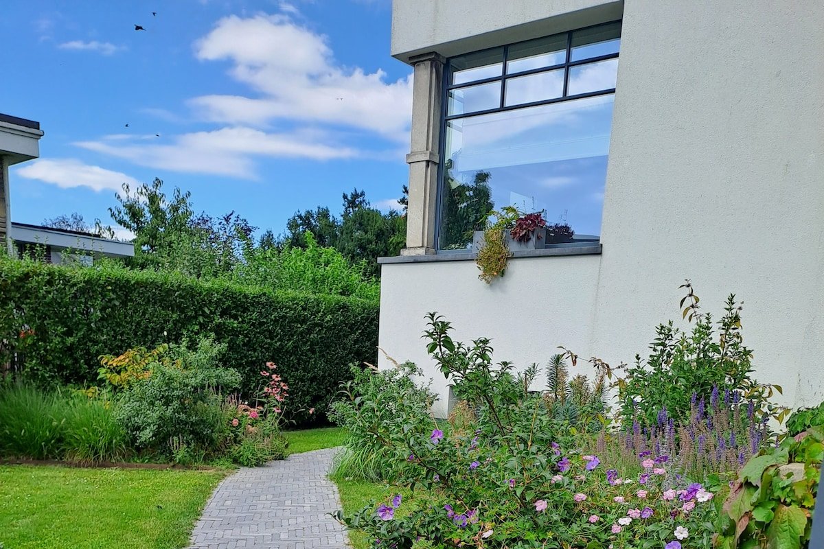 Grande maison, 5 chambres, 200m du métro gallery image 5