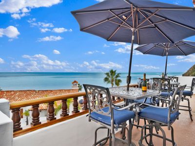 Gorgeous Oceanfront villa with panoramic views