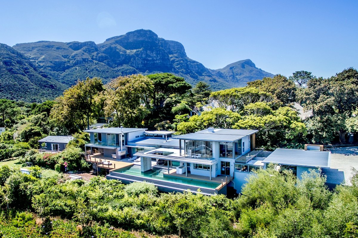 Elite Retreats – Southdown Masterpiece gallery image 2