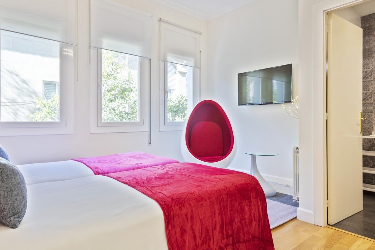 Villa Victoria Barcelona – Luxury Private Oasis gallery image 5