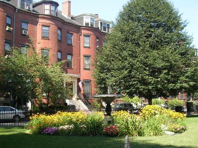 3Bed/2.5Bath Luxury Triplex South End’s Union Park