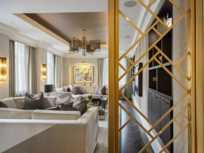 Luxury 5 Bed Apartment at Hyde Park