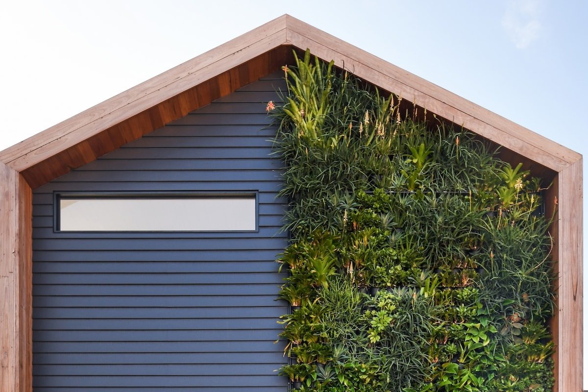 Bright Cheerful 5 Bedroom Villa with Pool gallery image 2