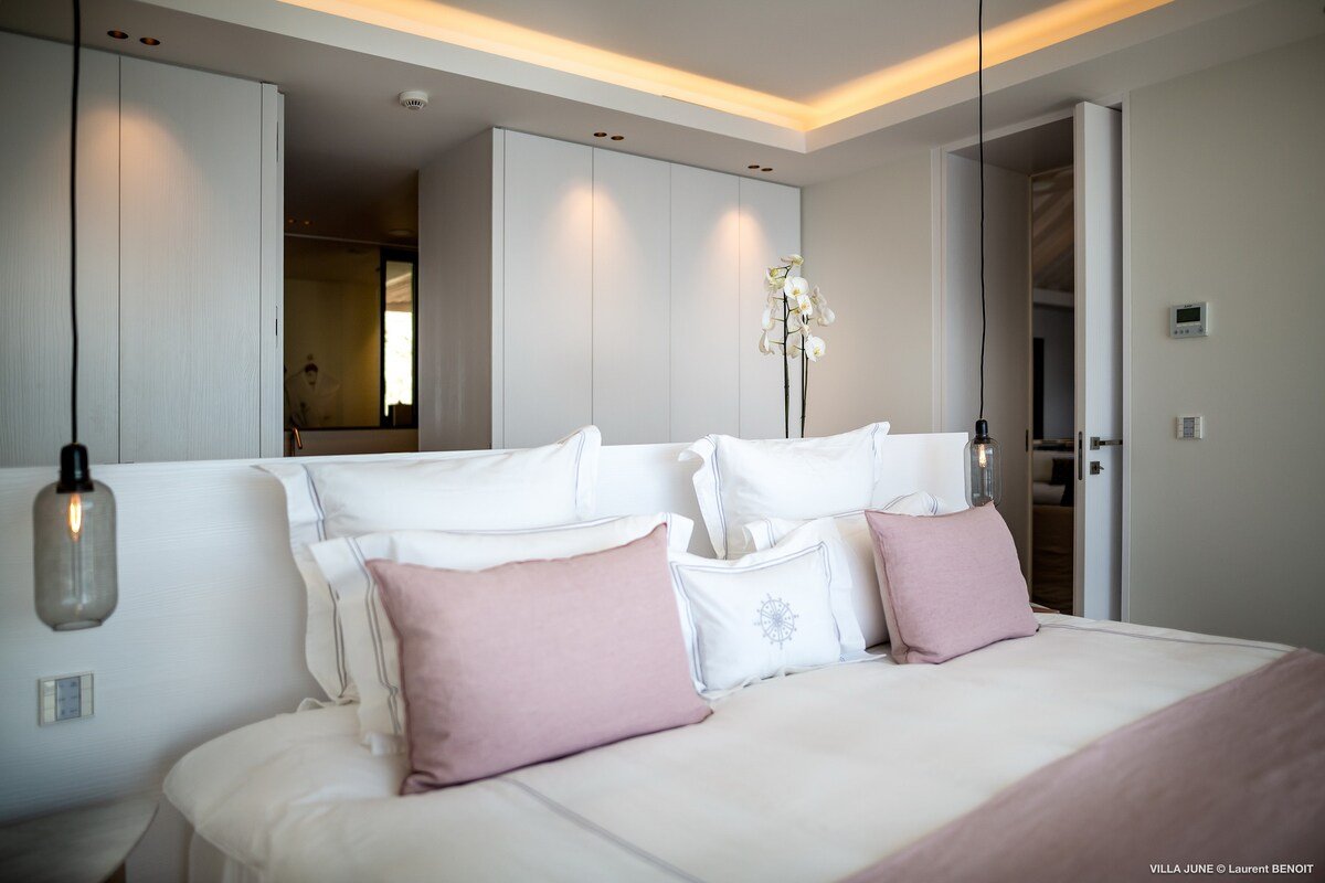 June gallery image 4