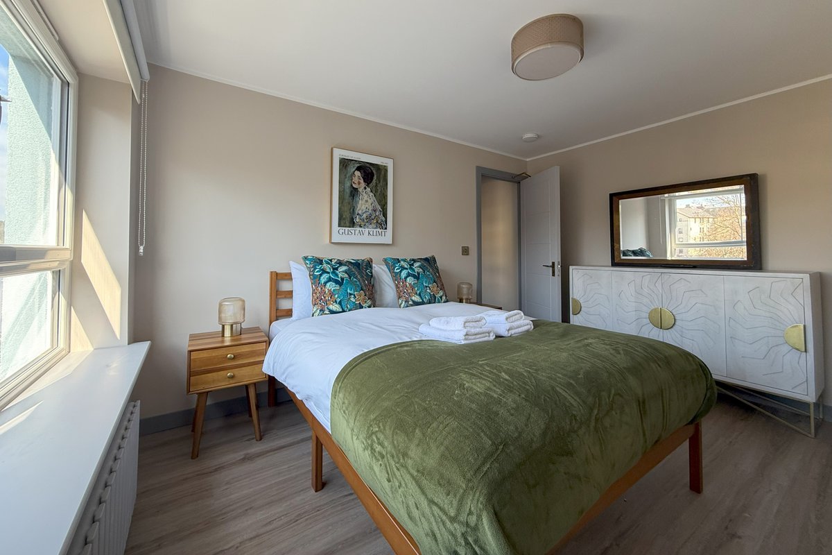 Holyrood Hidden Gem-City Centre 4-Bedrooms