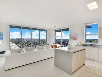 Luxury Corner Apartment in Hollywood Beach