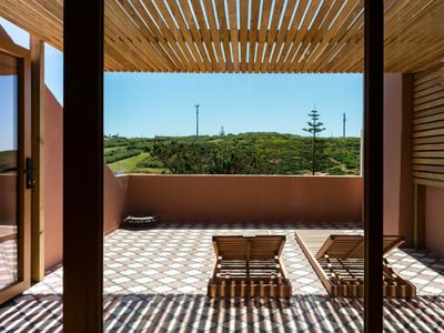 New T4 Sea View 400m from the Beach