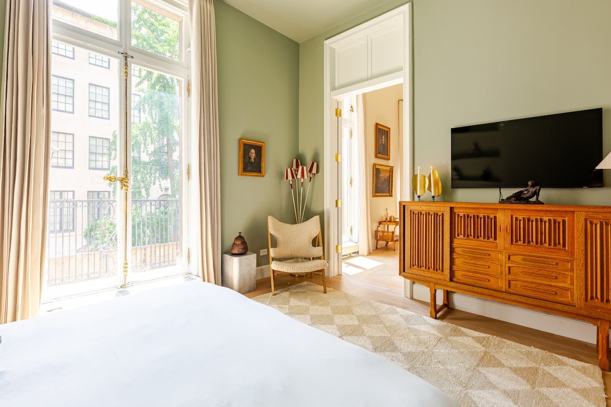 Bliss House • Fifth Ave • Parisian 2-Bed • No2A gallery image 4