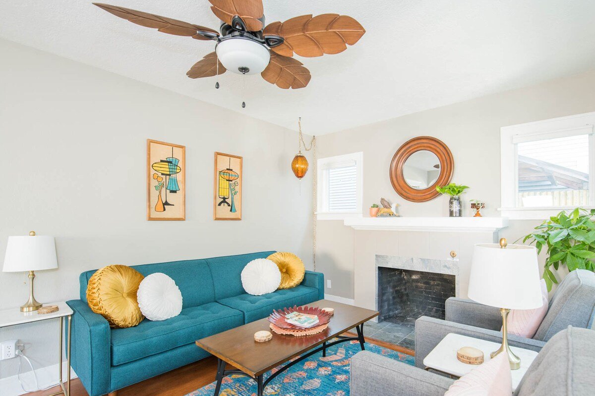 Fabulous 5 BDRM Craftsman-Best Location in PDX! gallery image 4