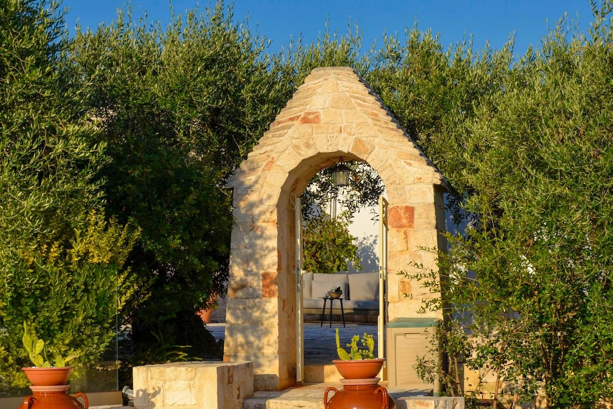 Verdeacqua House Trullo con piscina esterna gallery image 4