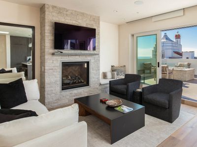 The Landmark Ocean Suite