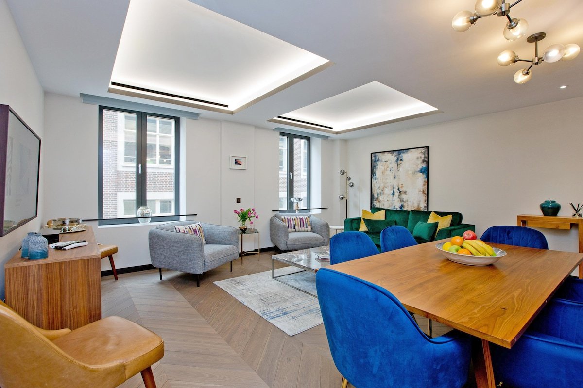 37GS Residences | 2bedroom Apt 207 near Piccadilly gallery image 2