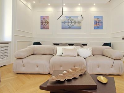 Elegant Cesare Balbo Apt near Santa Maria Maggiore