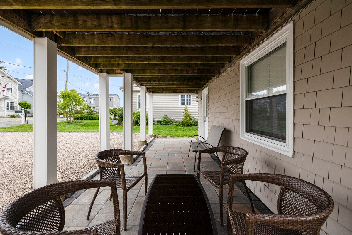 Walk to Beach (1/4 Mile), Newly Renovated, A/C gallery image 5