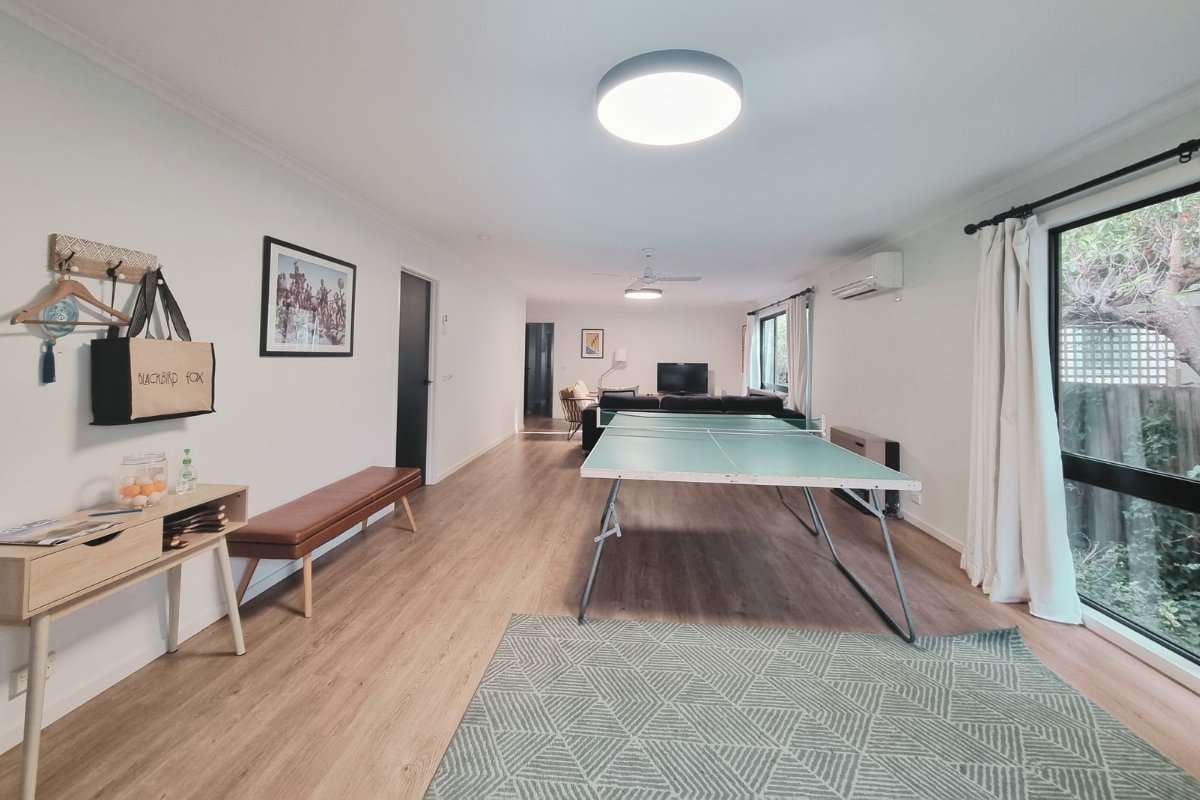 Buckley’s 10 gallery image 5