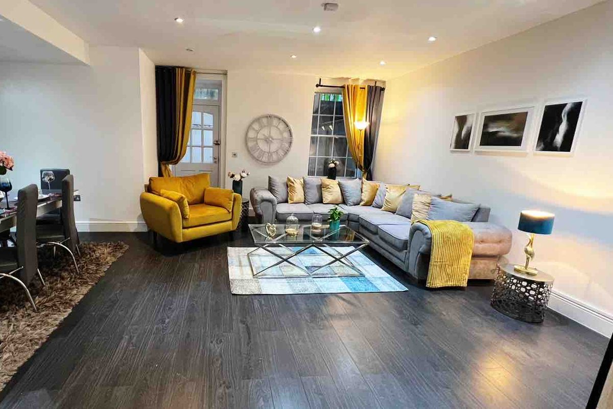 Modern 3bed 3bathroom flat Located in Marylebone