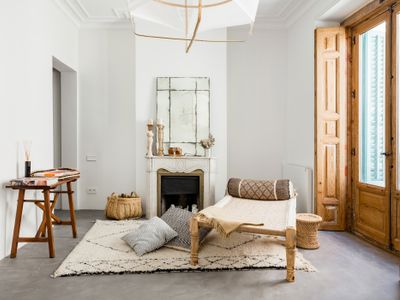 Charming Rustic-Chic Apartment Close to Historic Sites