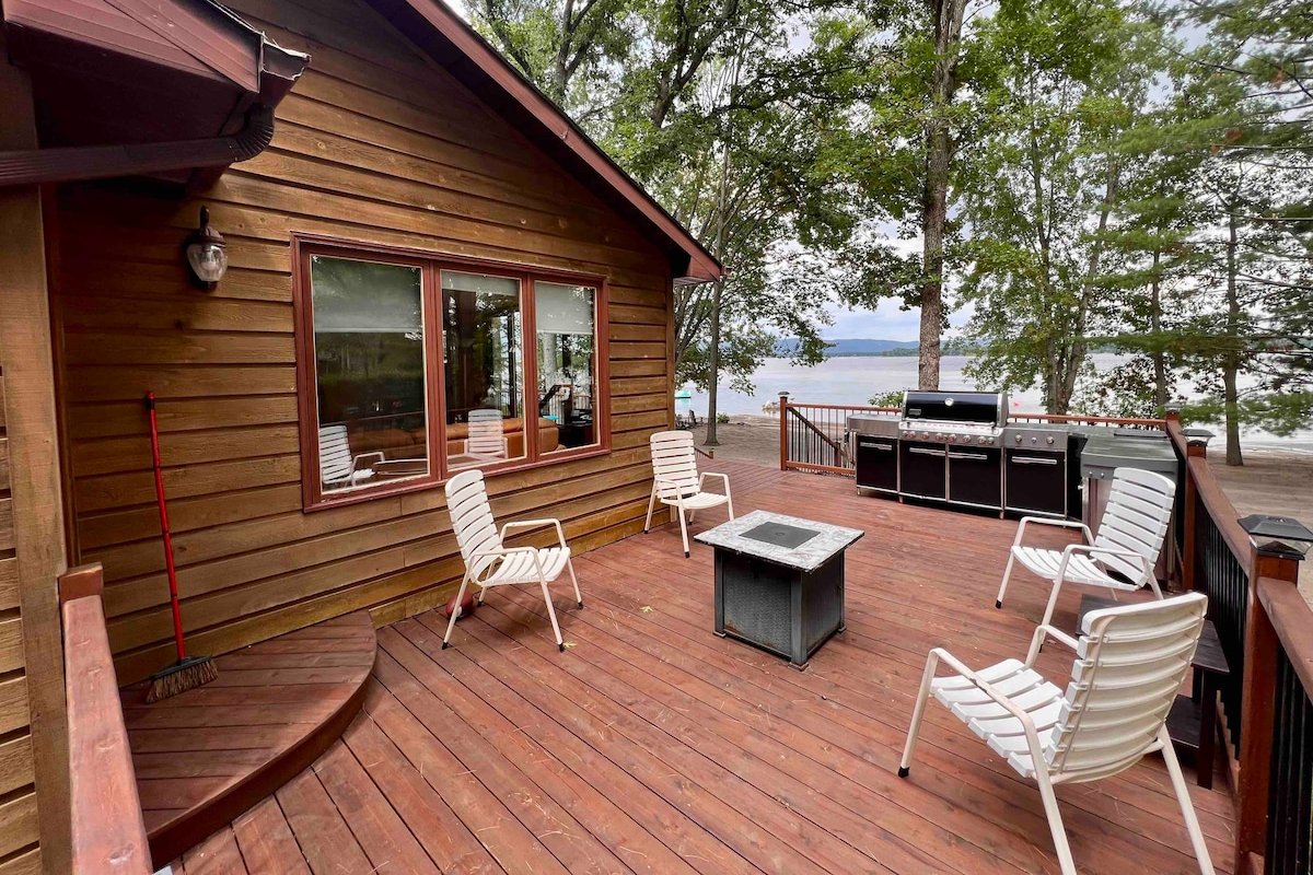 Cozy Cabin – 30 minutes from Ottawa gallery image 2