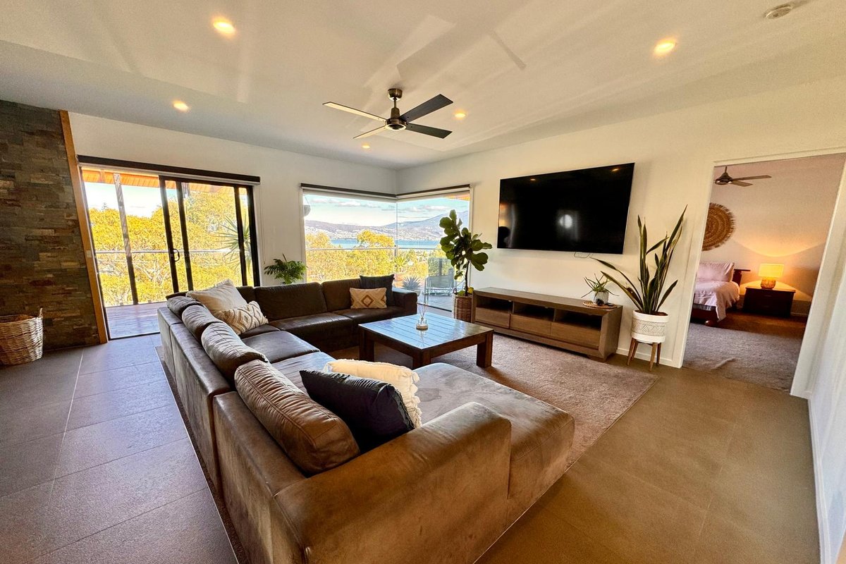 4-Bedroom Two-Storey House With Views, Near Beach