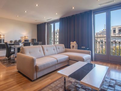 Paseo de Gracia Suite 1, modern, spacious and cozy