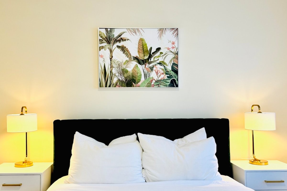 5 mins to Polo Park|Fenced Yard|Free Parking|Wi-Fi gallery image 2