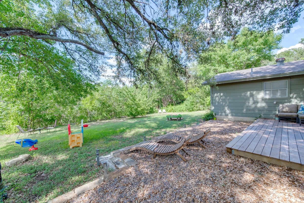 Barton Hills Beauty on Greenbelt near Zilker Park gallery image 3