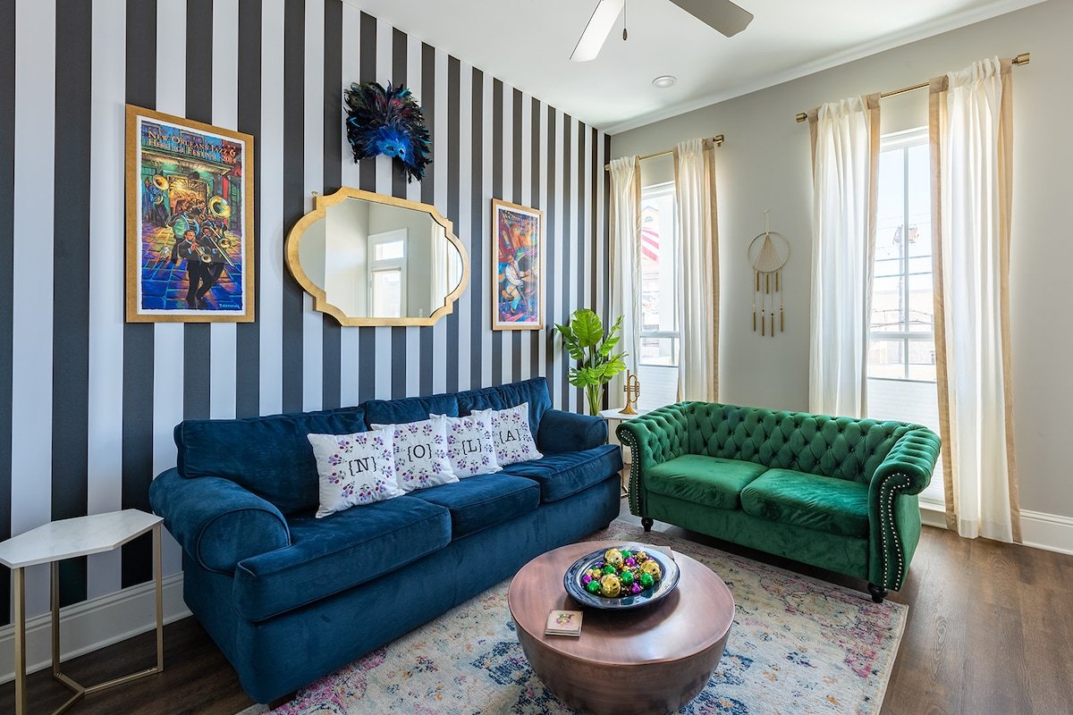 Prince Philip-Royal Treatment Near Garden District gallery image 4