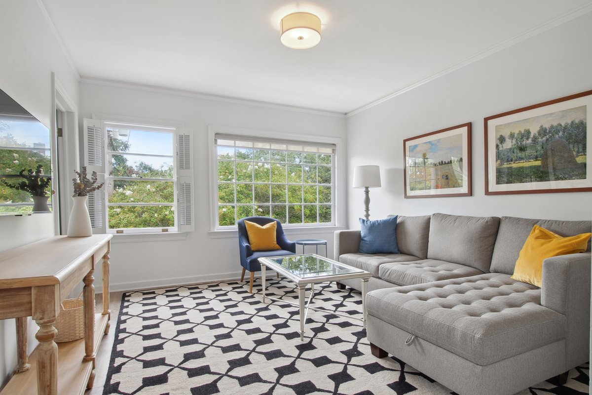 Spacious, 2bed 2bath near Audubon Park & Streetcar