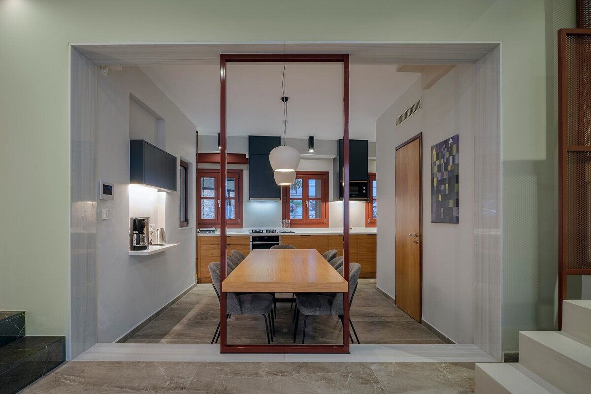 A Neoclassical Mansion in Athens gallery image 4