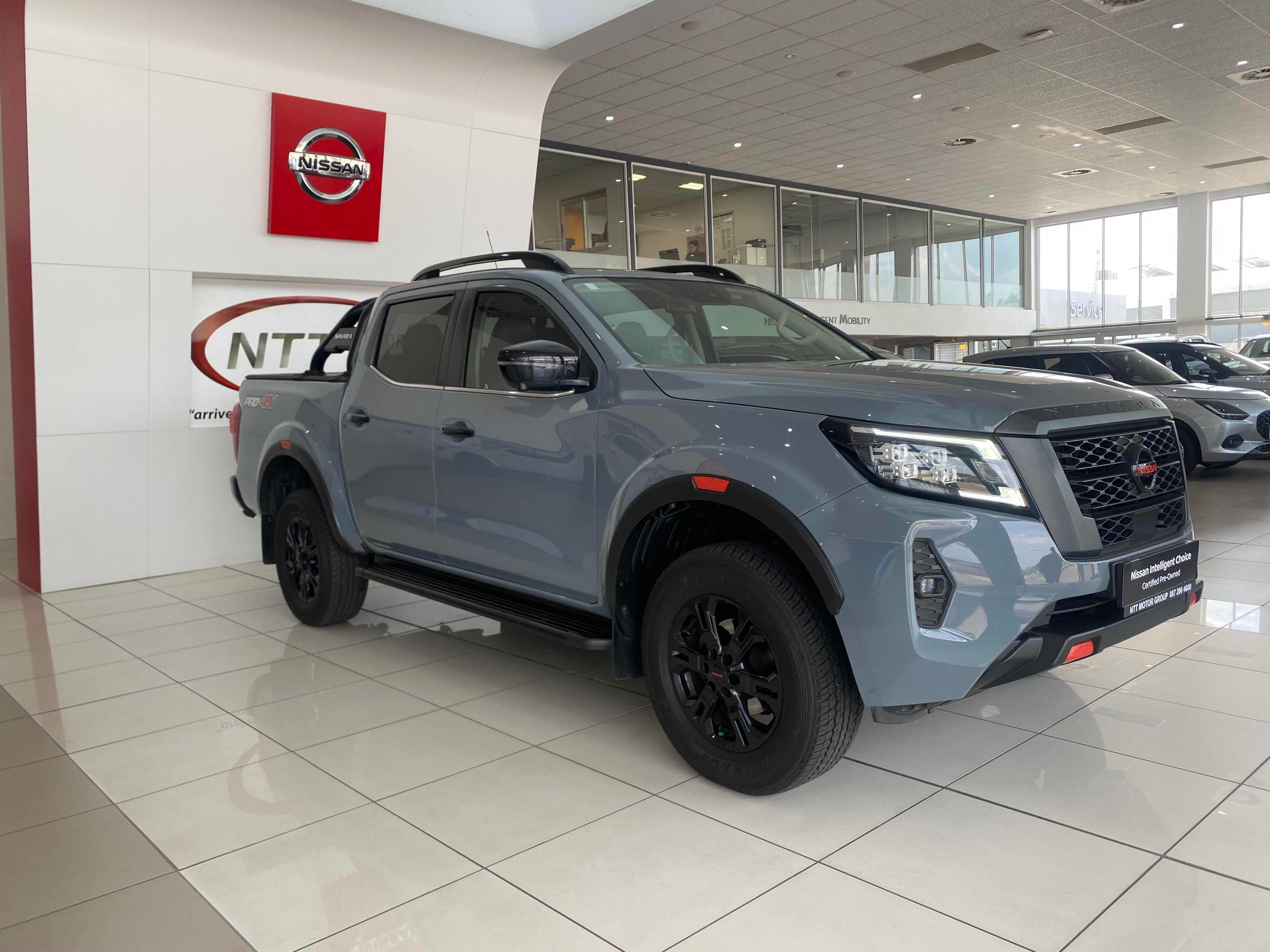 NISSAN NAVARA 2.5DDTI PRO-4X 4X4  for Sale in South Africa
