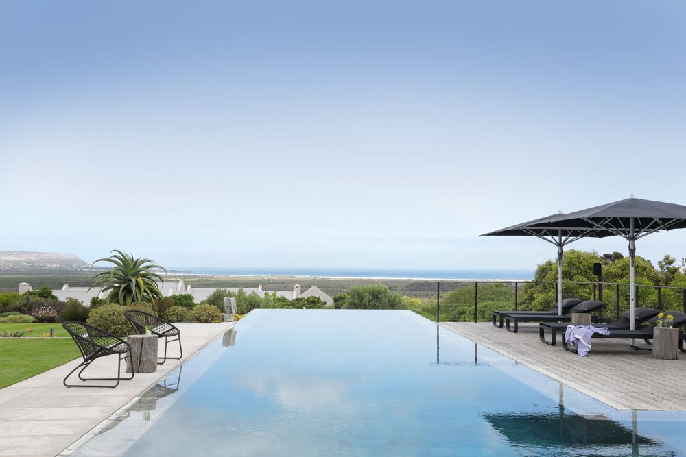 Hillside Nimano Villa Photo 1