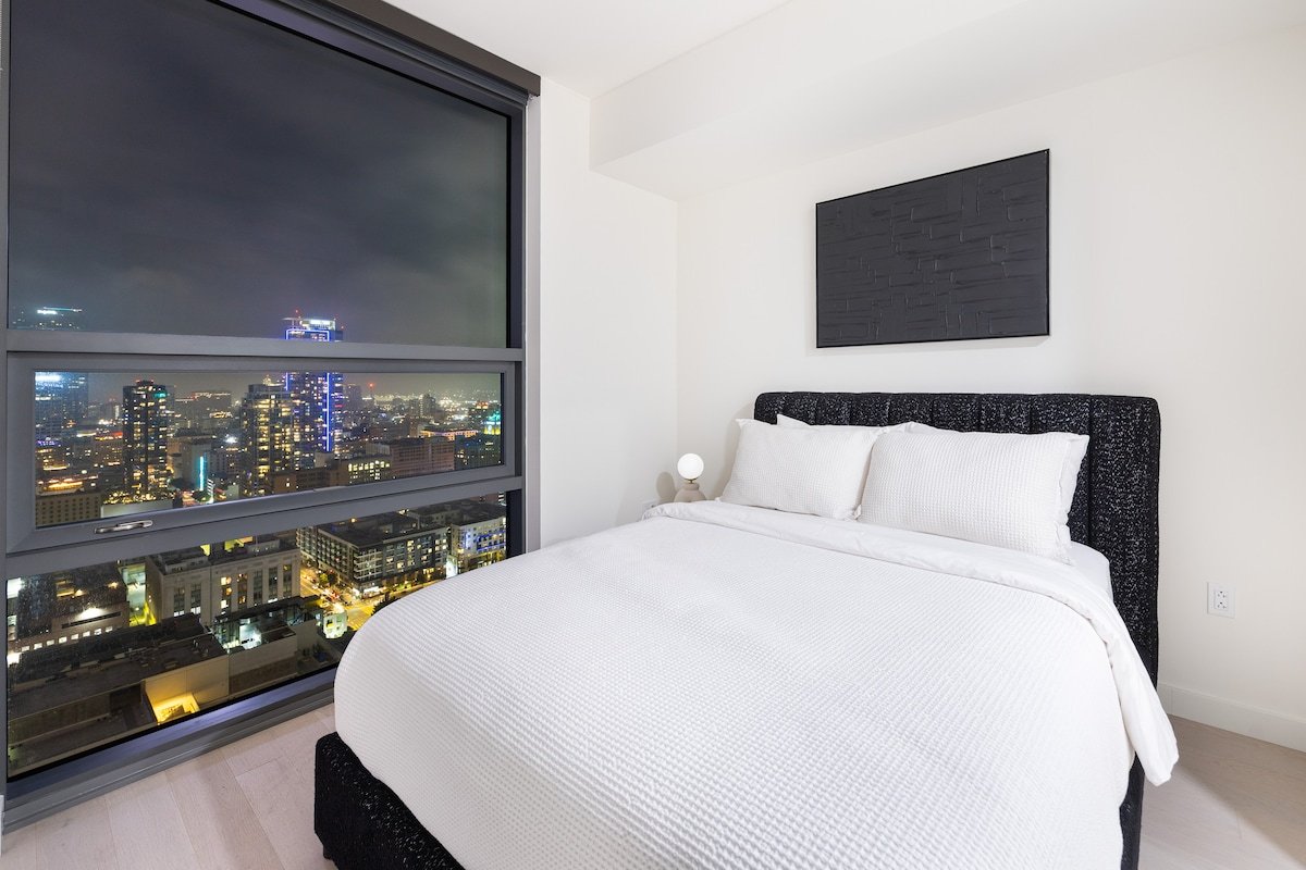 Downtown LA High Rise Oasis gallery image 5