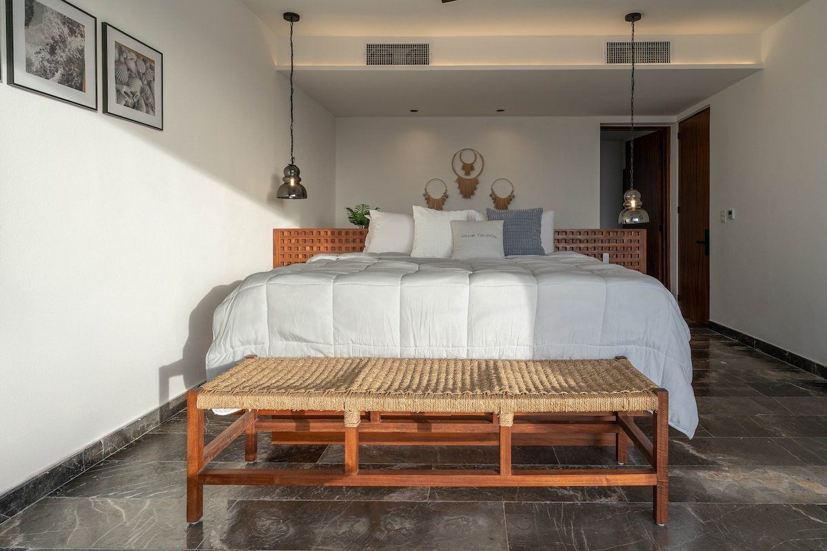 Villa Tiburón: Private Beach Oasis gallery image 5