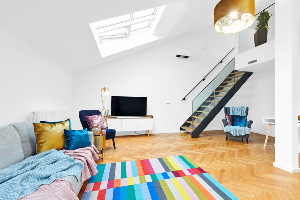 Bright Old Town 3-bedroom Apartment (6G)