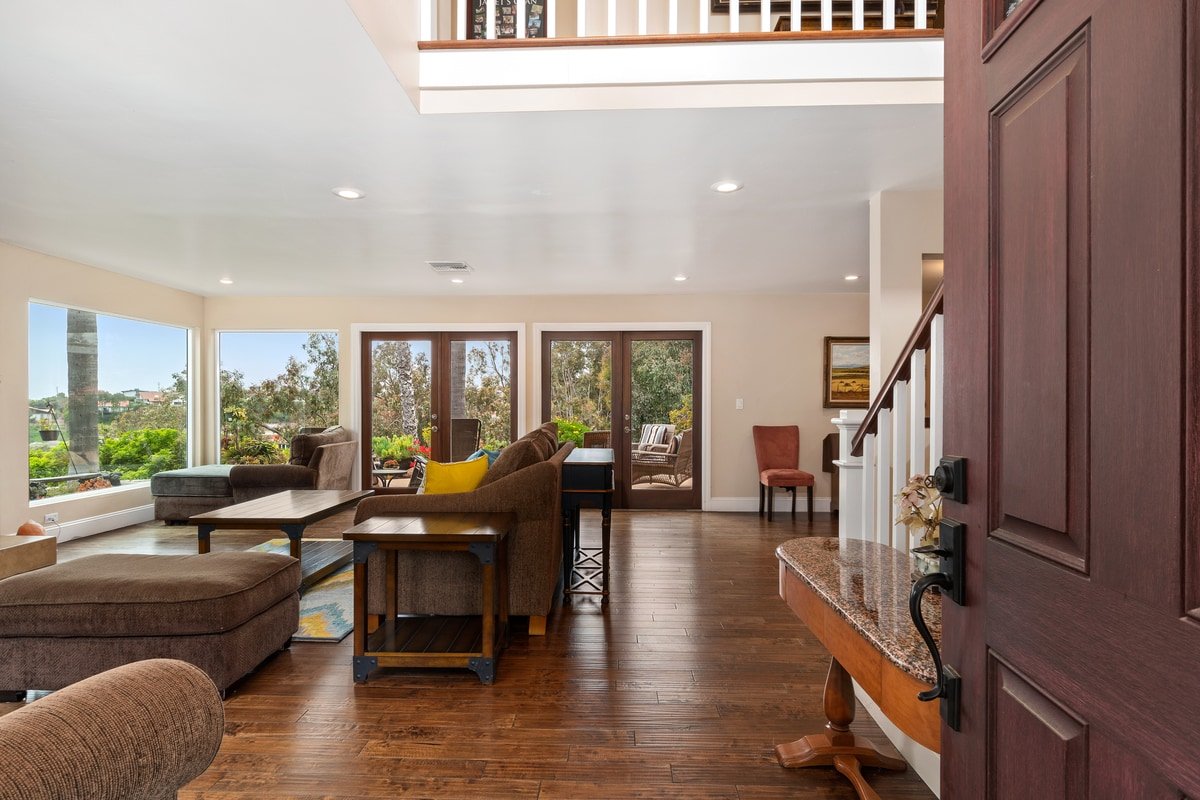 Spacious Home with Amazing Ocean Views! 🏝⛱ gallery image 4