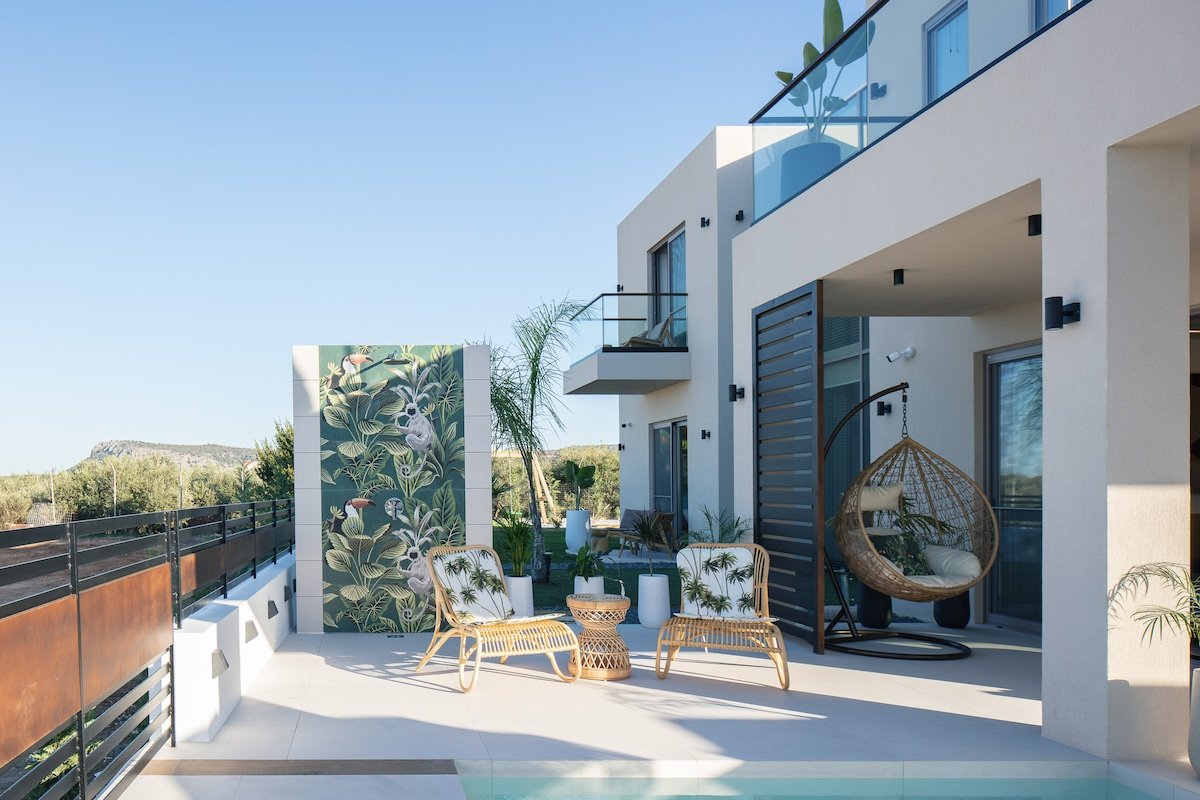 Macaw Luxury Residence, daily housekeeping! gallery image 3