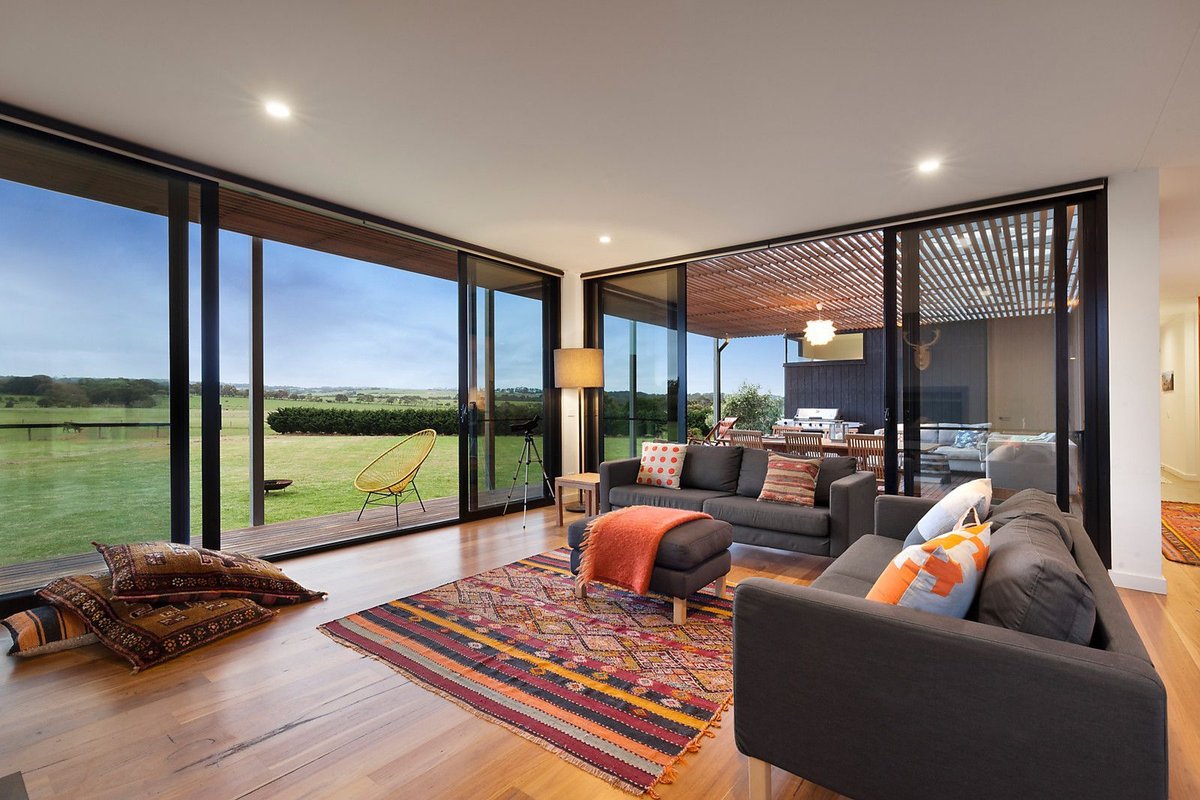 Rural views pool tennis & beach