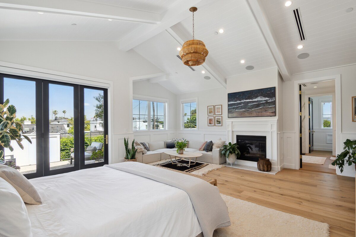 West Hollywood Executive Rental w/Pool, Spa & Gym gallery image 4