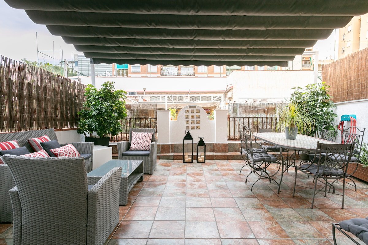 Cozy house with private terrace Sagrada Familia gallery image 3