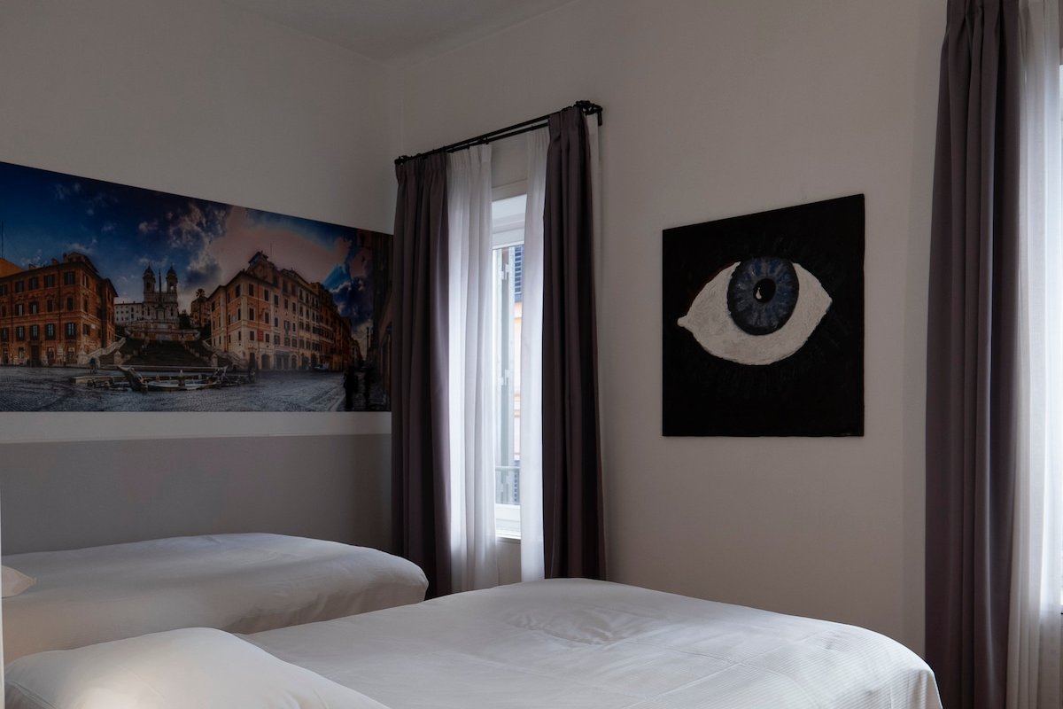 Elegant apartment in Trevi Fountain gallery image 4