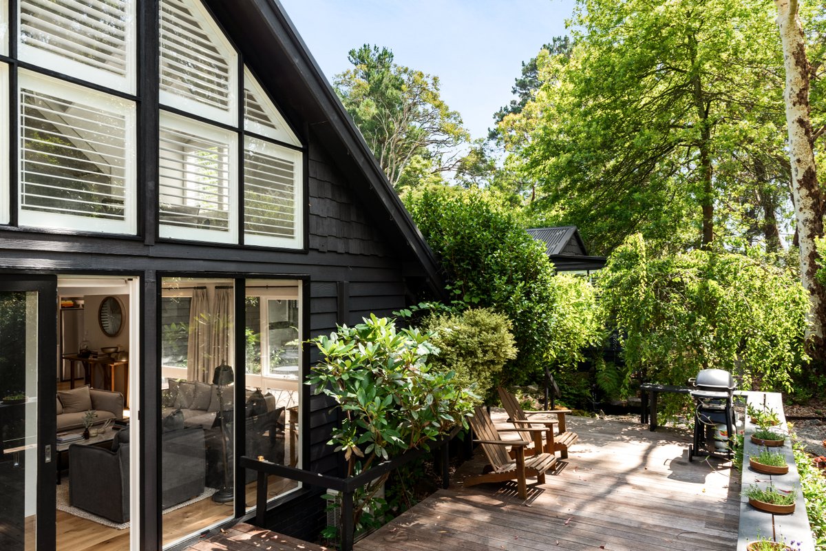 “Gable House” – Red Hill South